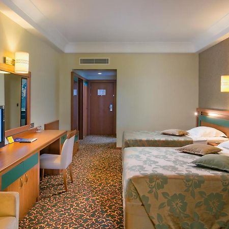 Oezkaymak Select Resort Alanya Habitación foto